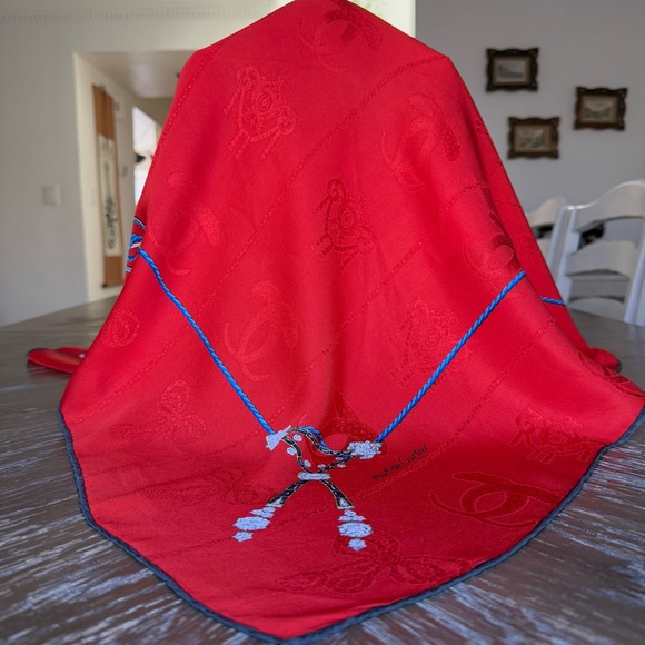 Authentic Cartier Scarf - Picture 8 of 9